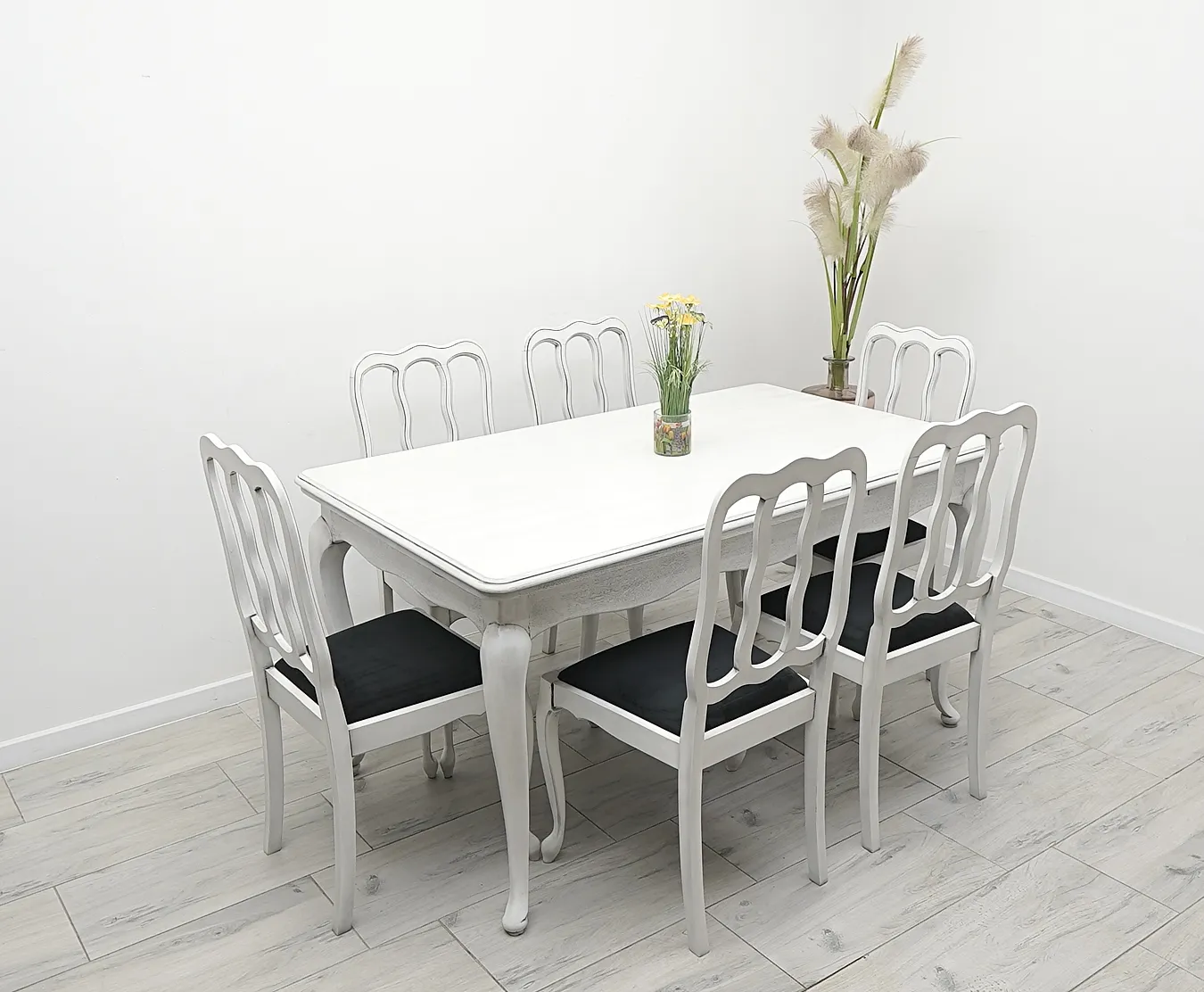 Stylowy stół + 6 krzeseł Ludwik. Po profesjonalnej renowacji.