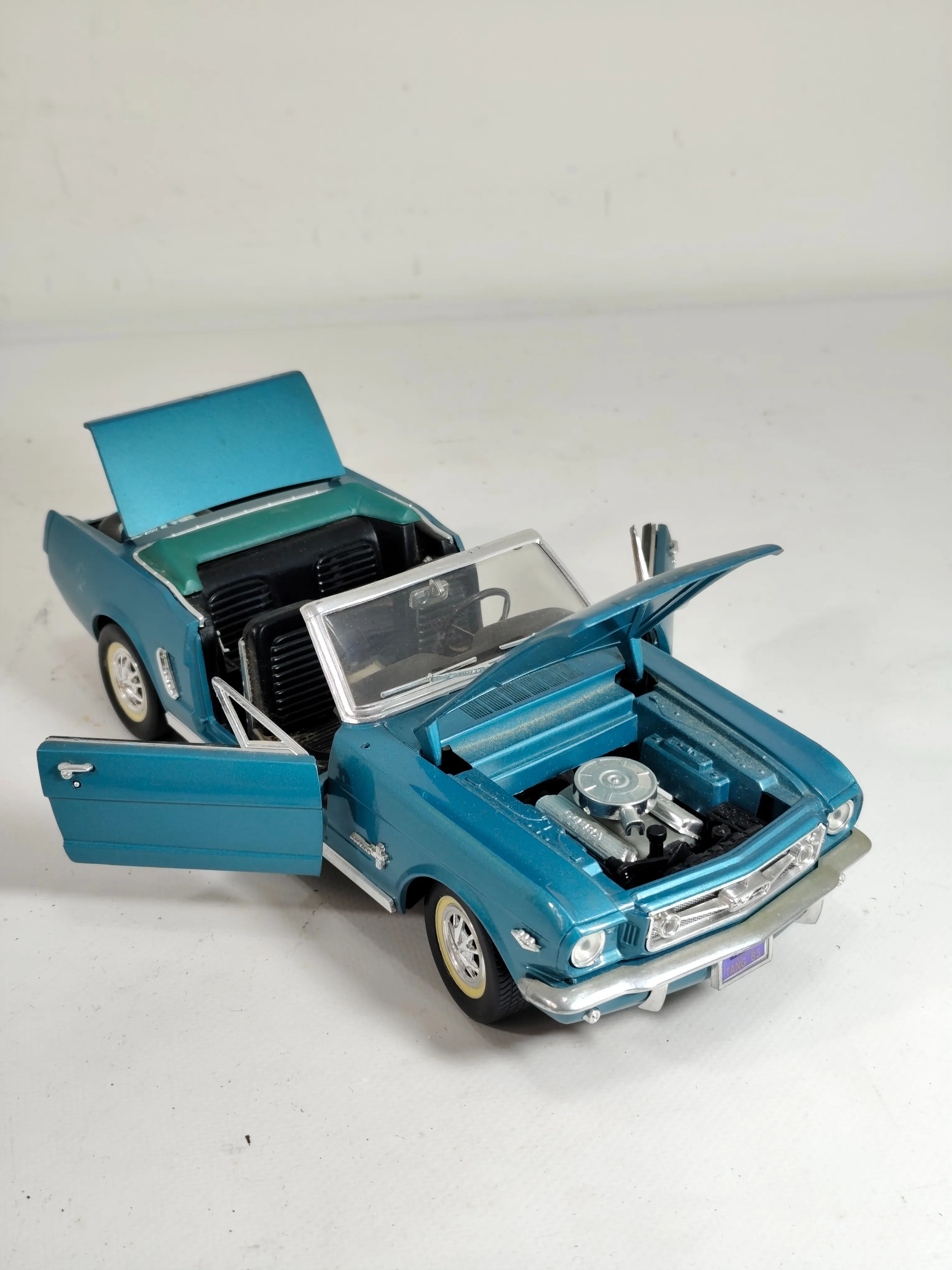 Ford Mustang 1965 1/18 Mira | Patyna.pl