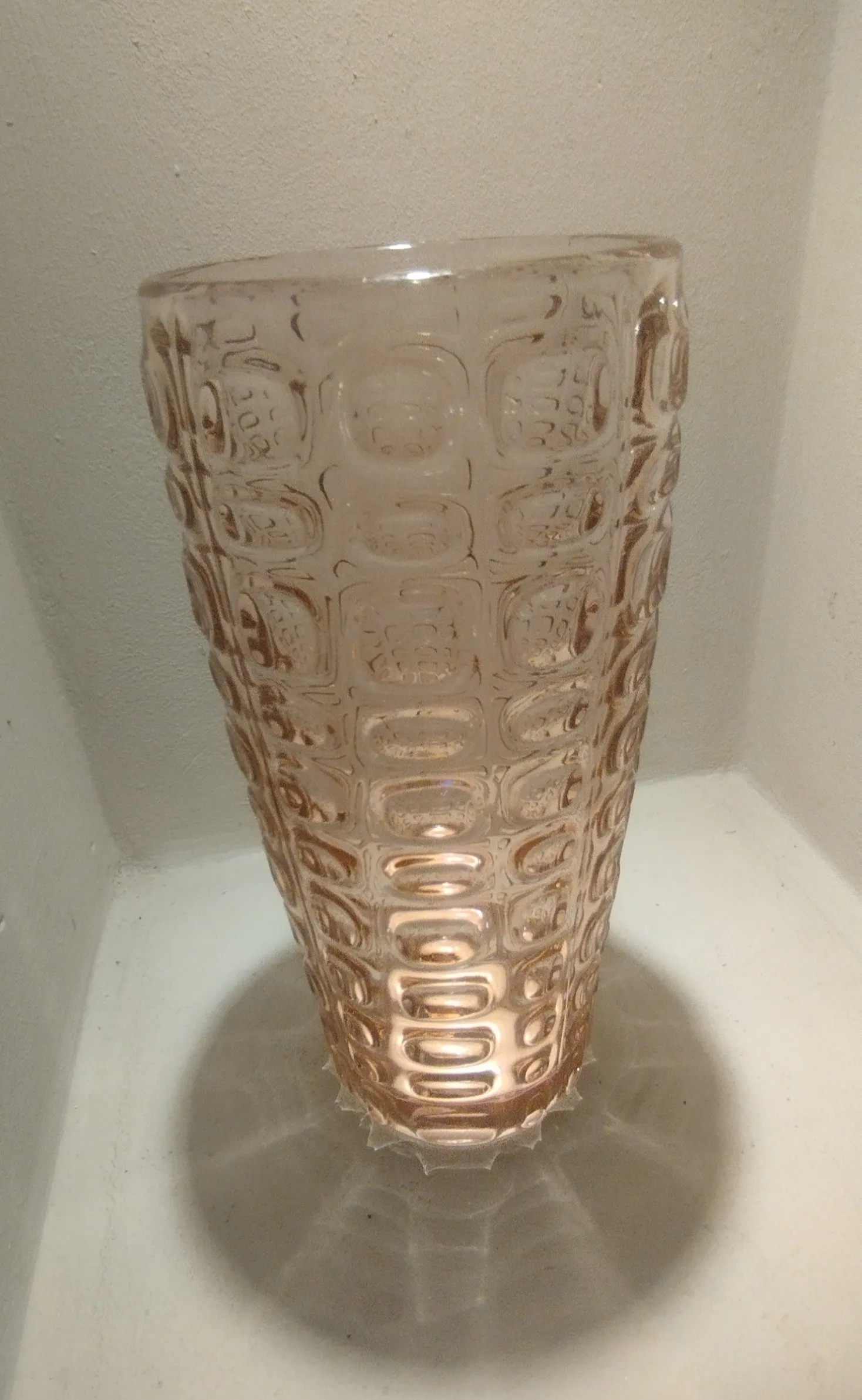 Wazon WULKAN HSG Ząbkowice projektu Jana Sylwestra DROST