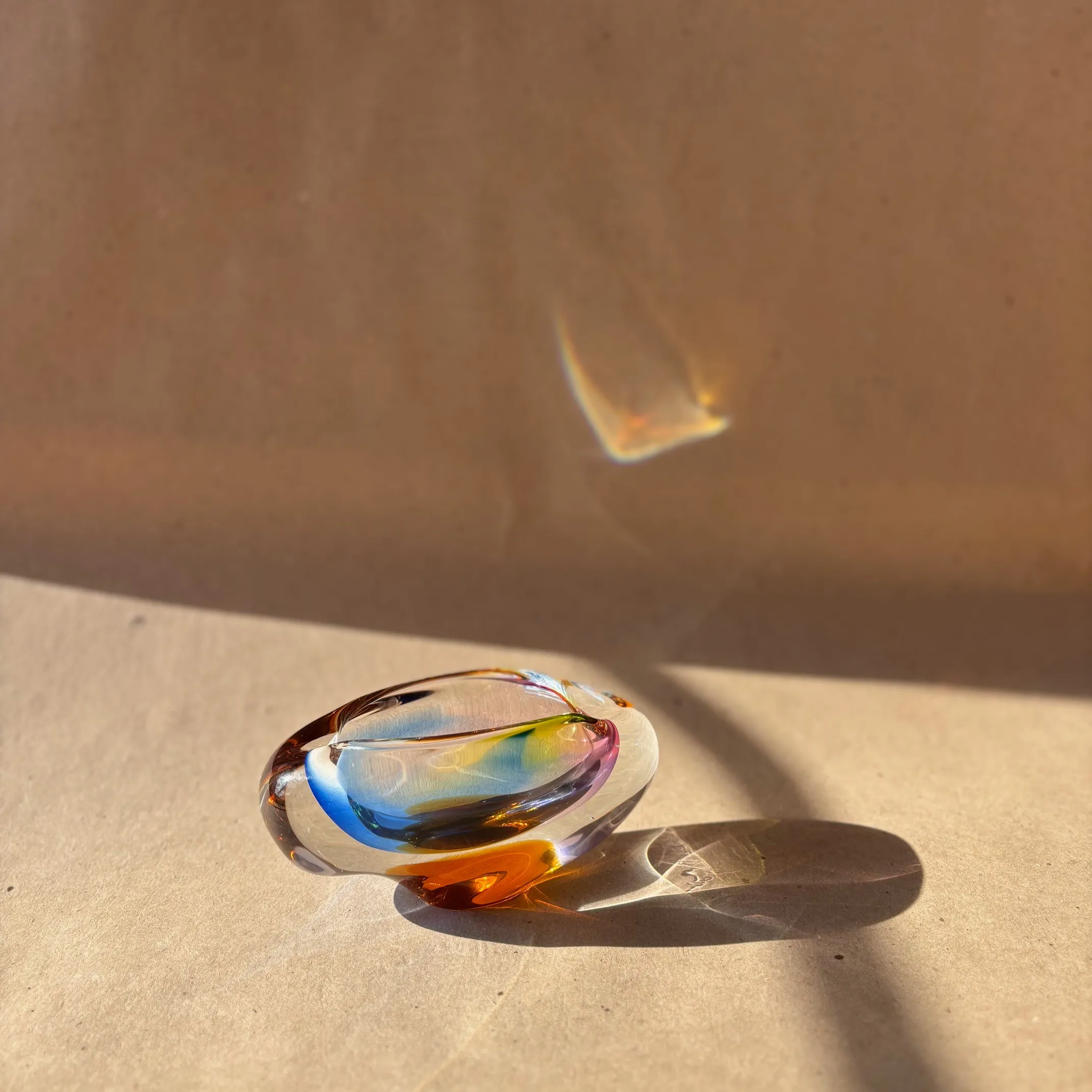 Przepiękna popielnica/miseczka niesamowicie barwiona miejscowo w masie