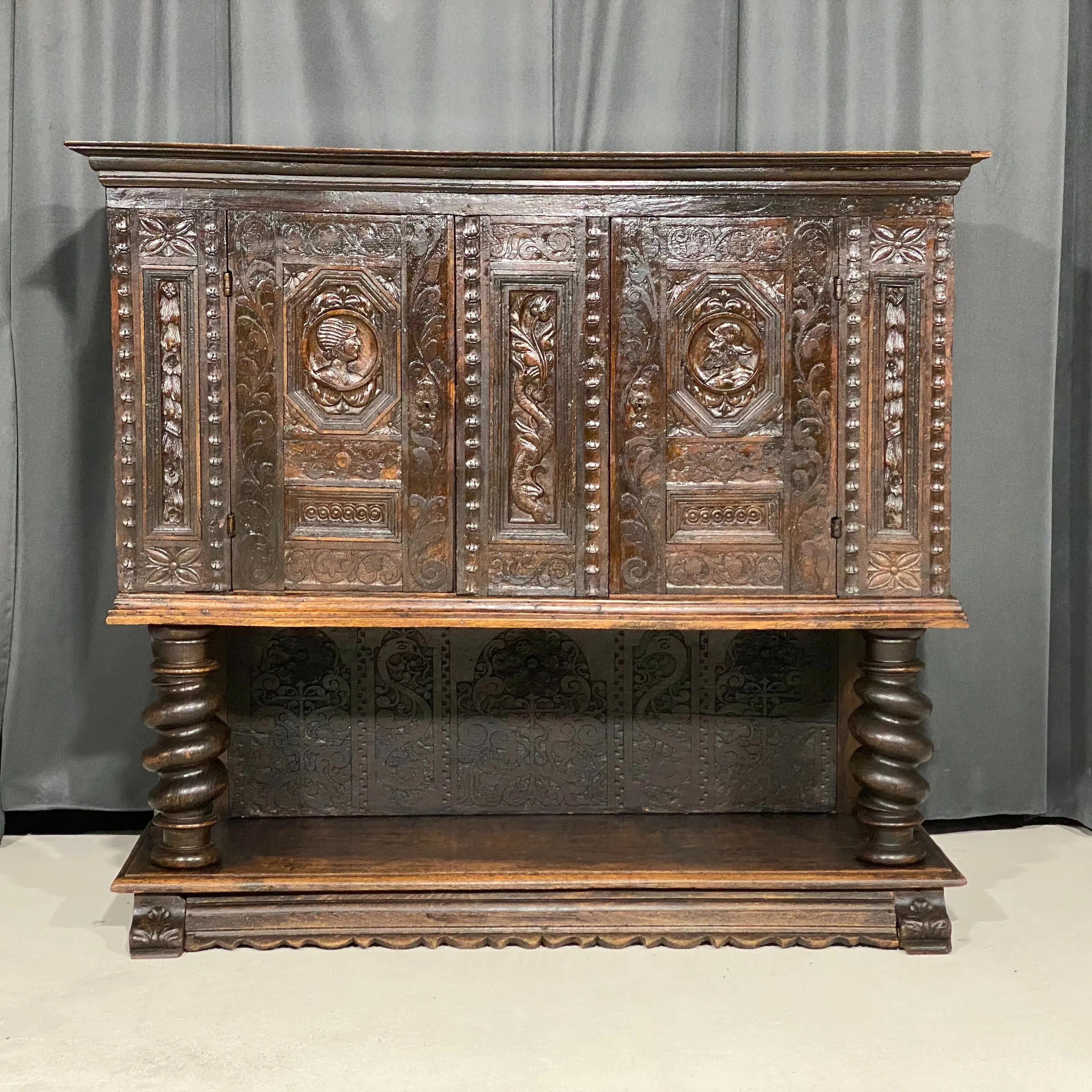 Monumentalny kredens renesansowy XVII w., antyk