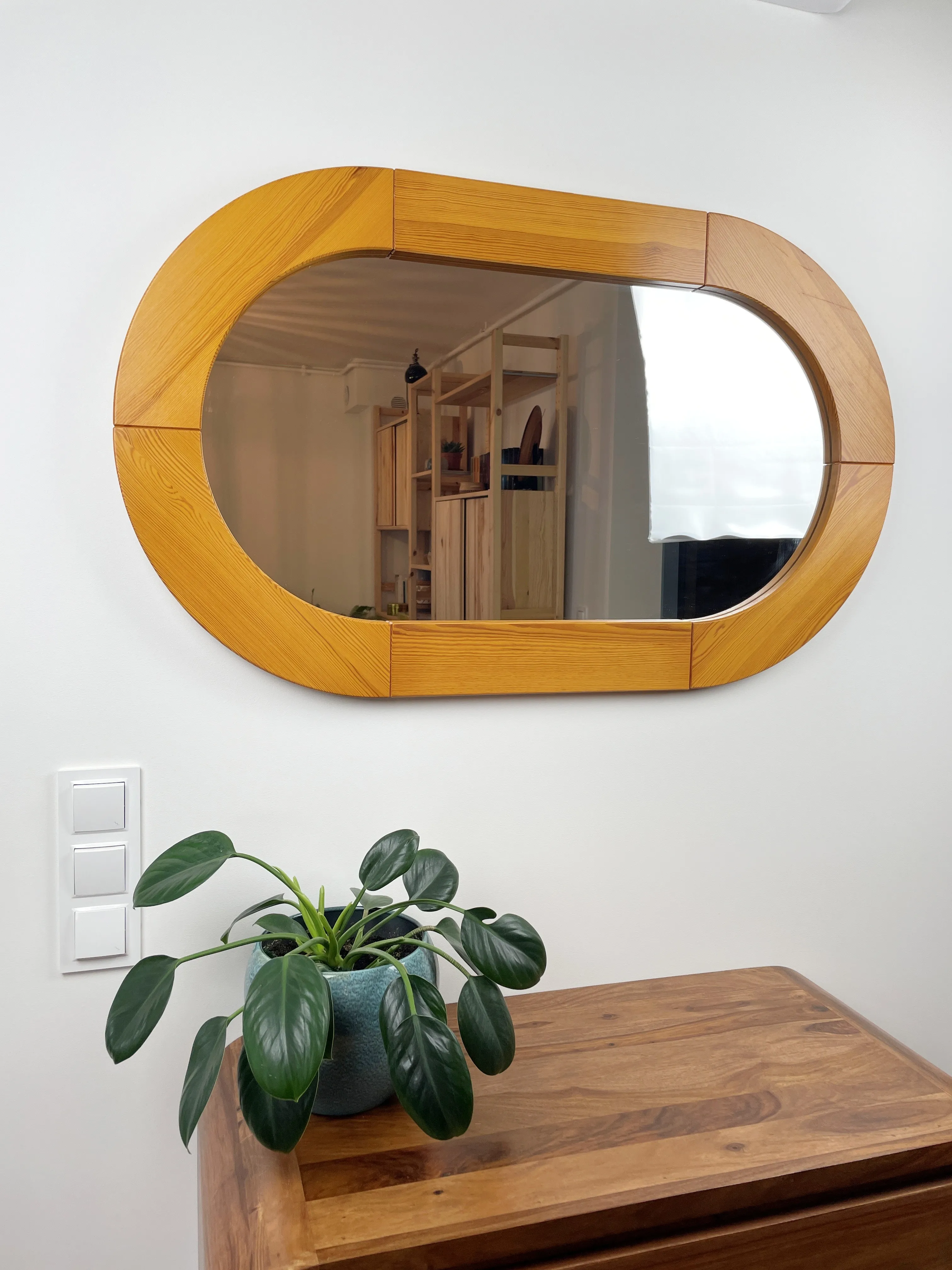 Szwedzkie owalne lustro, lata 70 - Mid-Century Modern, Skandynawski, Vintage, PRL - Glasmäster Markaryd, lite drewno